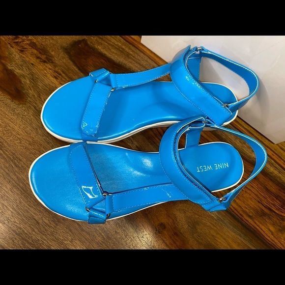 Bringly Flat Sandals Bermuda Blue Patent - Picture 6 of 7